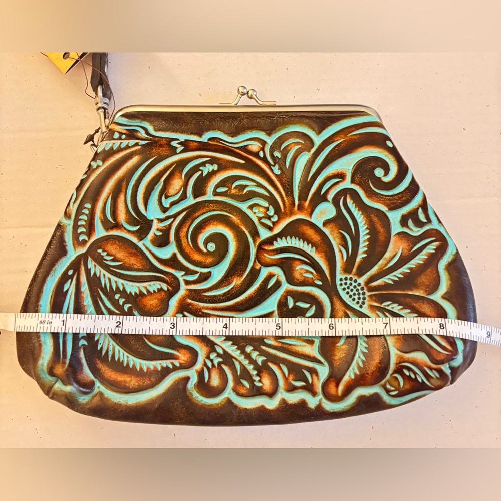PATRICIA NASH SAVENA TURQUOISE TOOLED LEATHER FRAMED KISS-LOCK WRISTLET - Picture 10 of 15